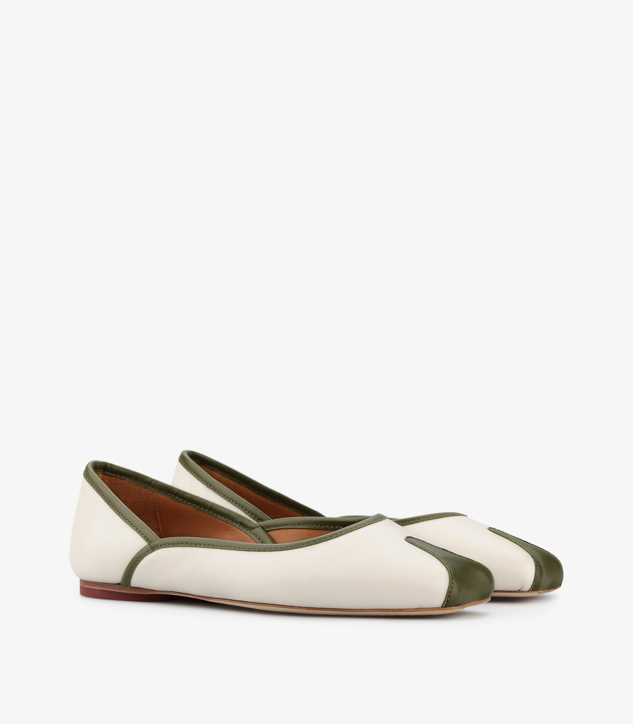 TUAS Julia Nude Oliva Ballet Flats