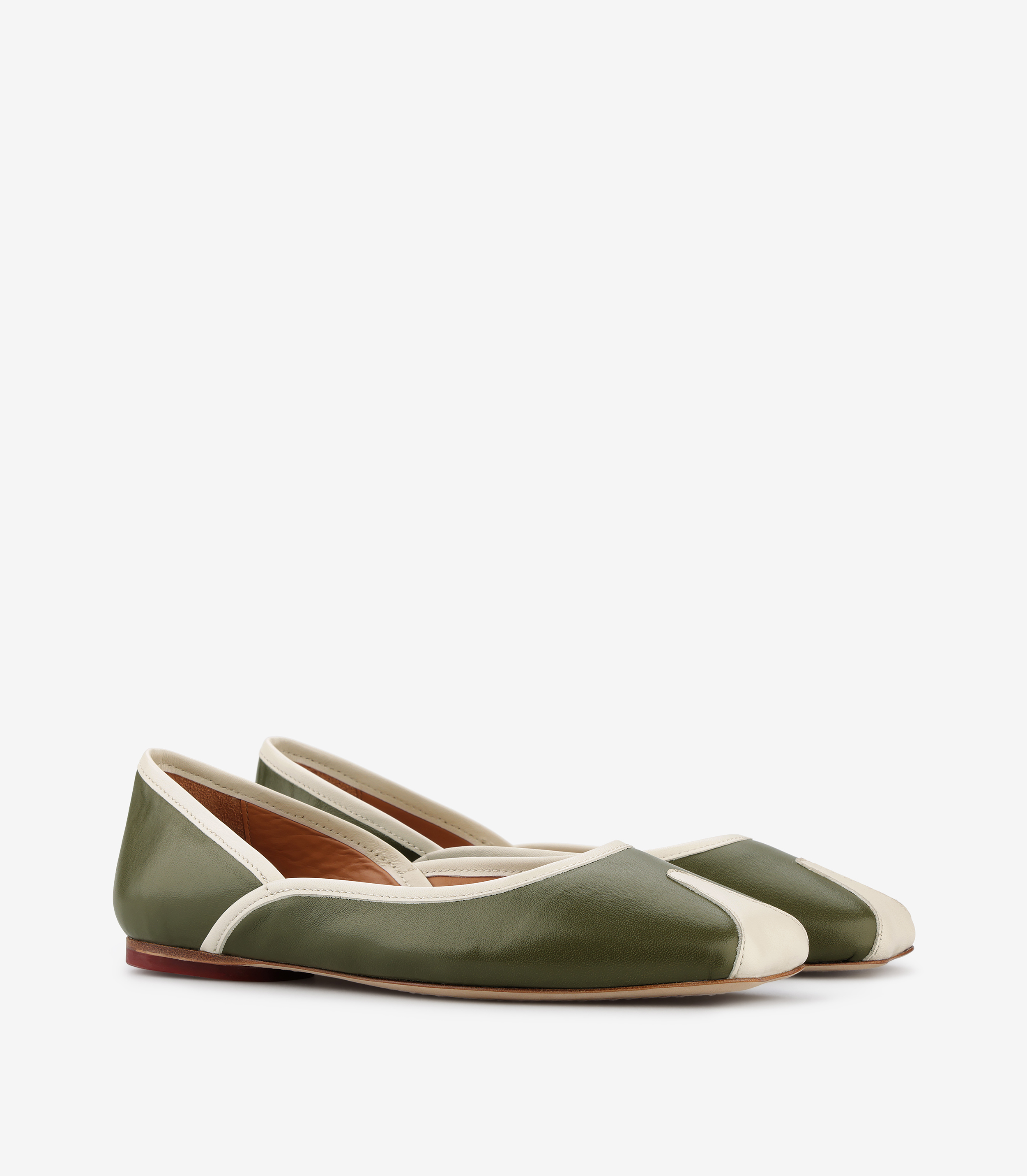 TUAS Julia Oliva Ballet Flats